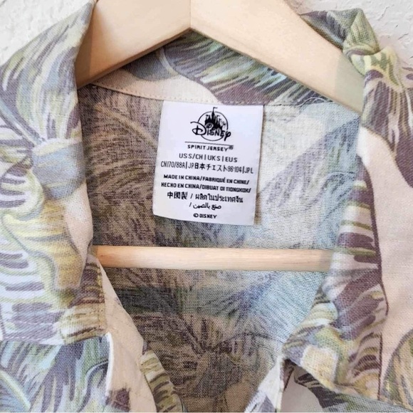 Disney Spirit Jersey Button Down Tropical Shirt Size Small - Picture 3 of 7